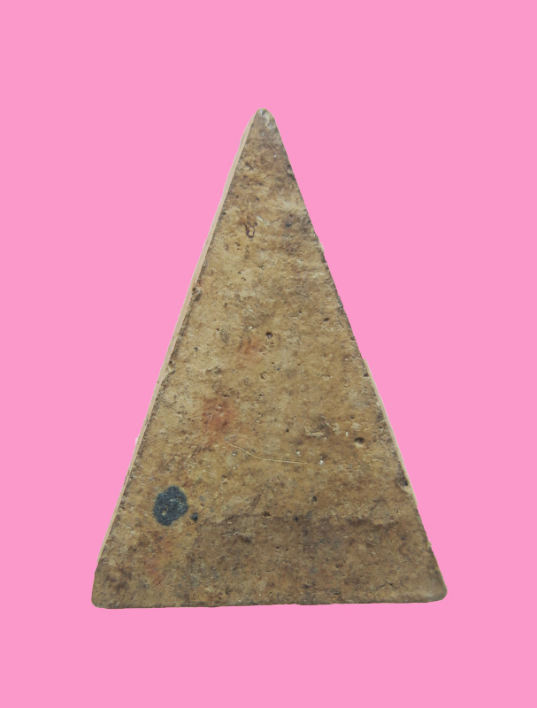 พระพญาแขนอ่อน เนื้อดิน