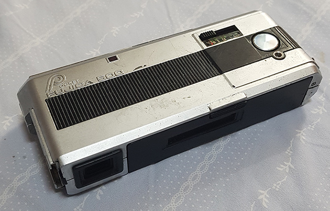 กล้องฟิลม์เก่าหายาก FUJICA 500 Pocket ดีไซน์ยุคเก่า แบบทรงแบนยาวดั้งเดิม ทรงสวยเดิมๆตามยุค