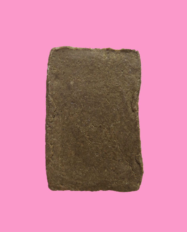 สมเด็จเนื้อผงน้ำมัน