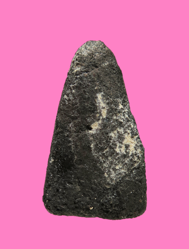 หลวงปู่ทวด เนื้อว่าน ขนาดสูงประมาณ 1.8 ซม.