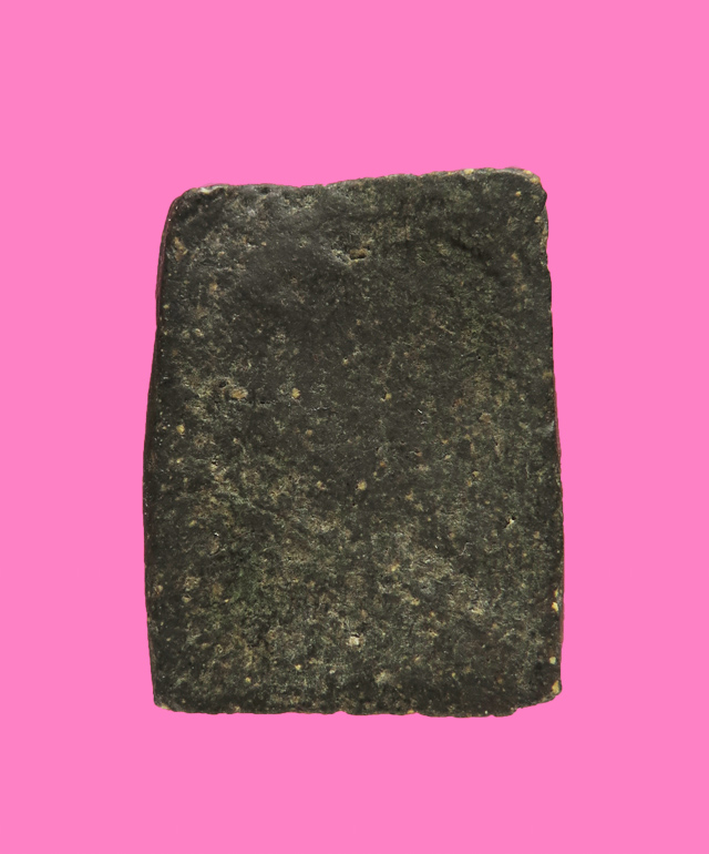 สมเด็จพิมพ์คะแนน เนื้อผงเขียวๆ ดำๆ