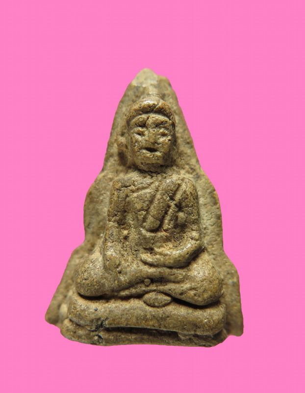 พระพุทธ เก่า หลังมีรา