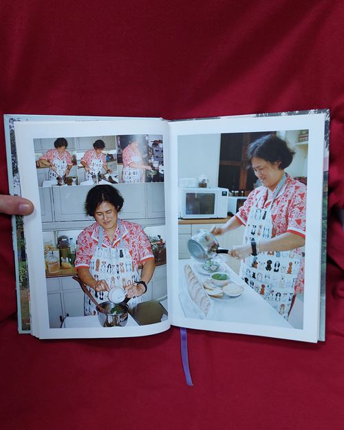 (ปิด99-) หนังสือครัวสระปทุมDiary2550/2007 ปกแข็ง กว้าง17.5xยาว24.5ซ.ม. หนา238หน้า (มือ2สภาพดี)