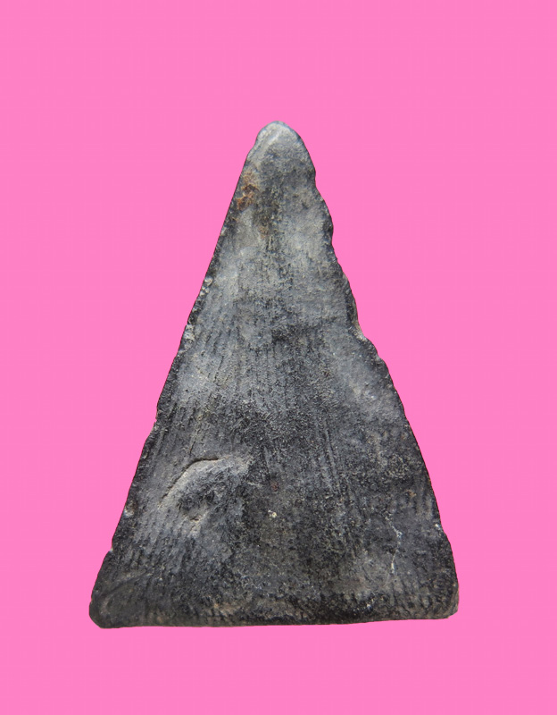 นางพญาฐานบัว ดำๆ