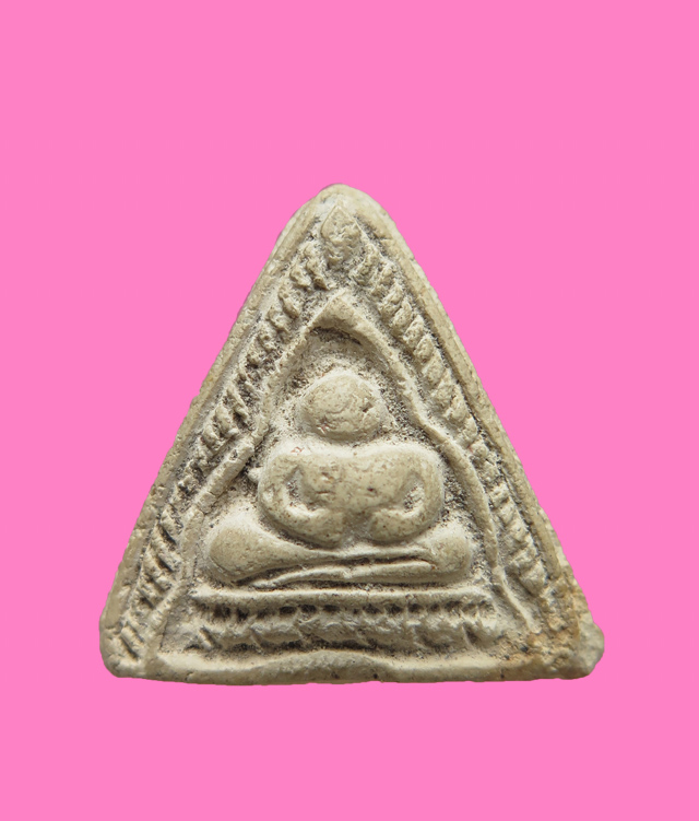 พระสังกัจจายซุ้มกระจัง เนื้อผง 