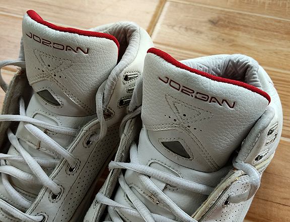 รองเท้า NIKE JORDAN สวยมากตามรูปเลย สภาพดี พื้นสวย