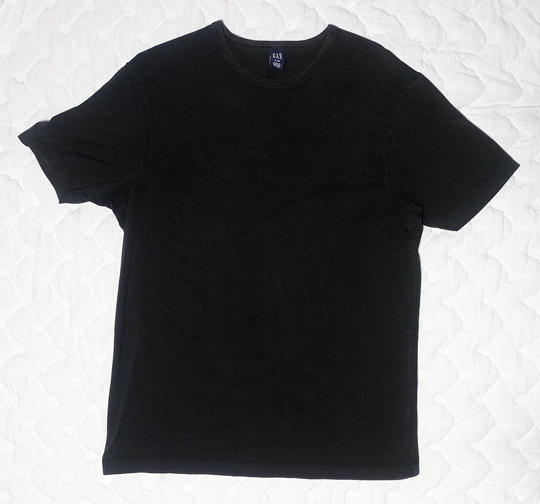 เสื้อยืดจากอเมริกา GAP ของแท้ สีดำ All Black ทรงสวยครับ