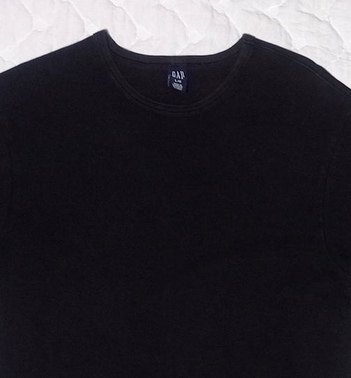 เสื้อยืดจากอเมริกา GAP ของแท้ สีดำ All Black ทรงสวยครับ