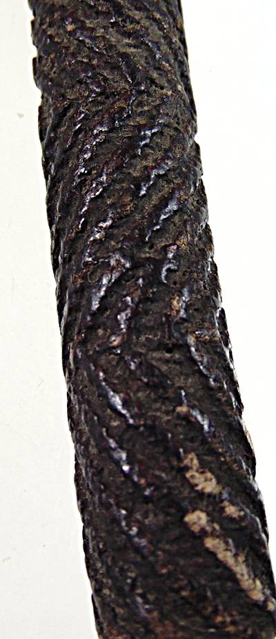 ๒๐ ตะกรุดเนื้อตะกั่วเก่าลงรัก ขนาด ๔ นิ้ว