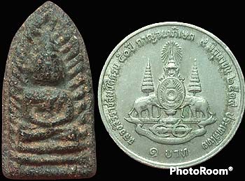 *พระรอด เนื้อว่าน ท่านพ่อลี วัดป่าคลองกุ้ง จันทบุรี ปี๒๔๙๖*