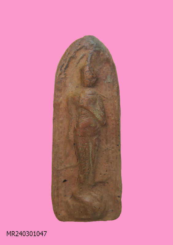 พระลีลา เนื้อดิน