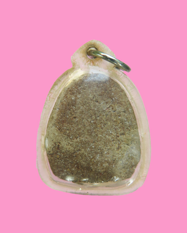 พระปิดตาเลี่ยมเก่า