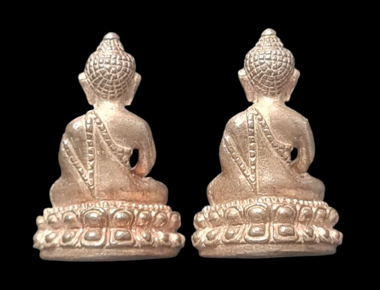 เคาะแรกแดง..พระชัยวัฒน์พูลทอง..นวะ ๒ องค์ ไม่มีกล่อง..ลพ.ดำ วัดเขาพูลทอง จ.จันทบุรี / เสก ๒ วาระ