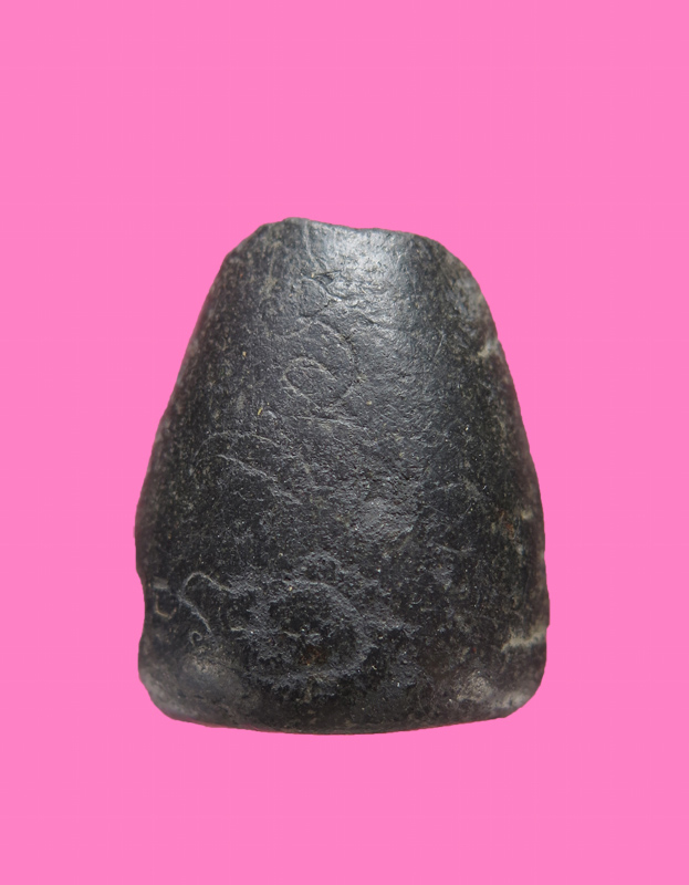 พระเนื้อผงใบลาน บิ่น เก่า หลังจาร