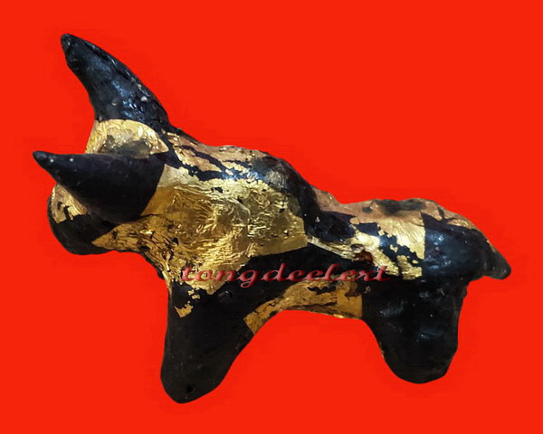 วัวธนูเนื้อครั่งพุทราหลวงพ่อพุฒ วัดกลางบางพระ ขนาดบูชา หายาก ของแท้จากวัดค่ะ