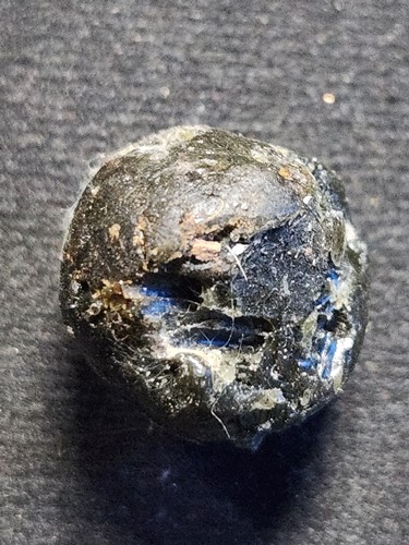 วัดจันเสน  นครสวรรค์ ลูกอมสีผึ้ง  หลวงพ่อโอด ตามสภาพ