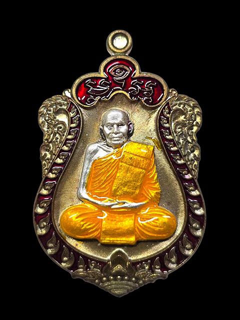 เหรียญเสมาฉลองอายุ 111ปี เนื้อนวะลงยาแดง หน้ากากเงินลงยาจีวร หลวงปู่บุดดา  วัดป่าใต้่พัฒนาราม