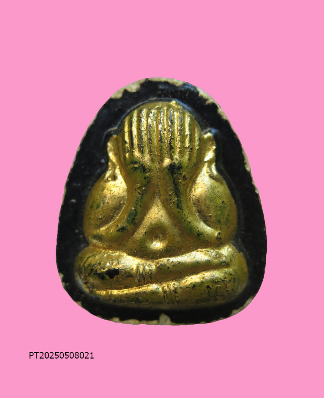 พระปิดตาเนื้อผงลงรักปิดทอง สวย