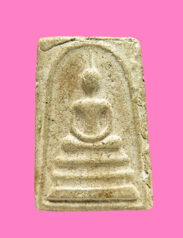 สมเด็จ เนื้อผงผสมแร่ดำๆ