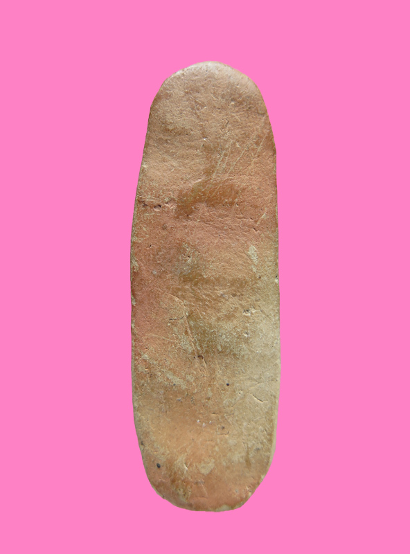 พระลีลาเนื้อดิน สูงสองนิ้วครึ่ง