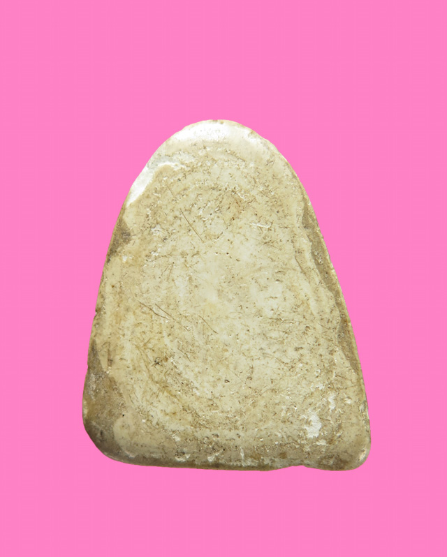 พระปิดตา เนื้อผงพุทธคุณ เก่า