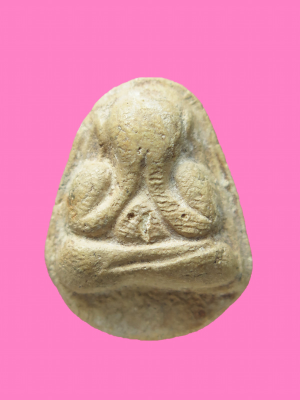 พระปิดตาพิมพ์เม็ดบัว