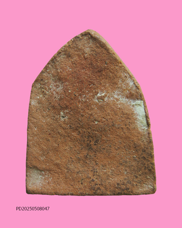 พระสามเนื้อดิน