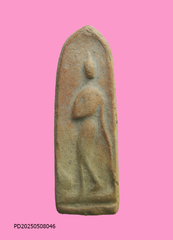 พระลีลาเนื้อดิน