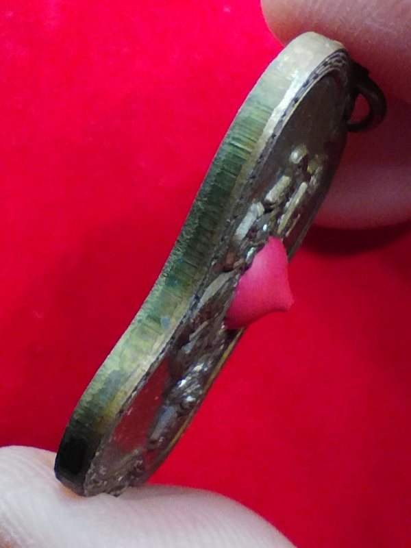 เหรียญพัดจีนแปดเซียน หลวงพ่ออิฏฐ์ วัดจุฬามณี ปี 2545 จ.สมุทรสงคราม เนื้อทองแดงเดิมๆ เจิมเดิมๆ