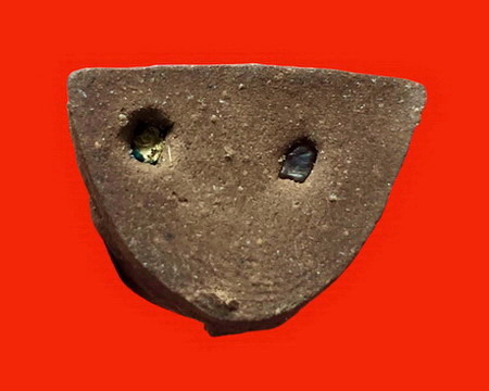 รูปเหมือนลอยองค์เนื้อว่านหลวงพ่ออุตตมะ วัดวังก์วิเวการาม จ.กาญจนบุรี สวยมากค่ะ