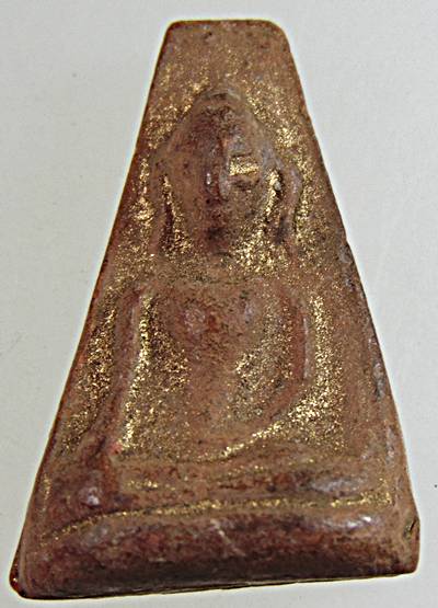 ๒๐ พระพิมพ์ผงสุพรรณ  เนื้อดิน