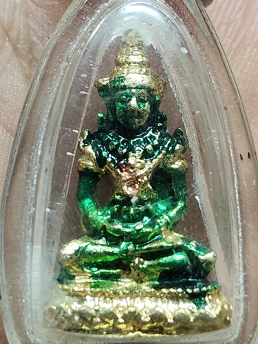 รูปหล่อพระแก้วมรกต