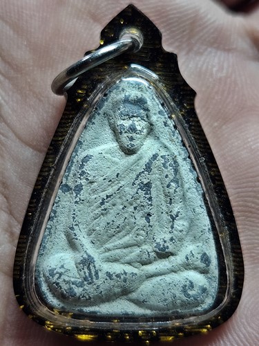 วัดบางเนียน จ.นครศรีธรรมราช เหรียญหล่อ พ่อท่านเอื้อม กตปุญโญ  รุ่น 100 ปี 2549 เนื้อชินตะกั่วโบราณ 