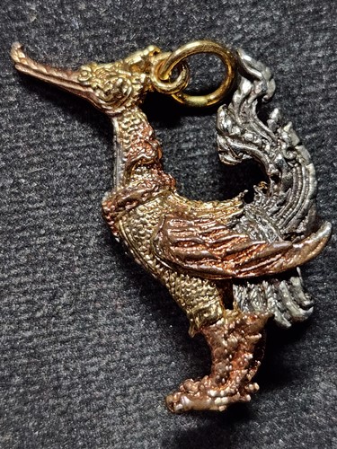 วัดพระทรง จ.เพชรบุรี พญาหงษ์ หลวงพ่อแล รุ่นแรก ปี 2536  กะไหล่ทอง นาค เงิน 