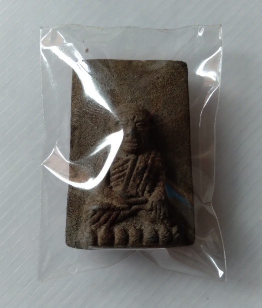 พระหลวงปู่ทวดหลังเจดีย์