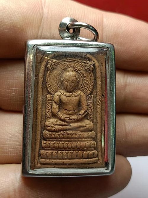 พระคันธราช แม่ชีบุญเรือน วัดอาวุธ เนื้อดิน ออกวัดสารนารถ จ.ระยอง ปี 2499