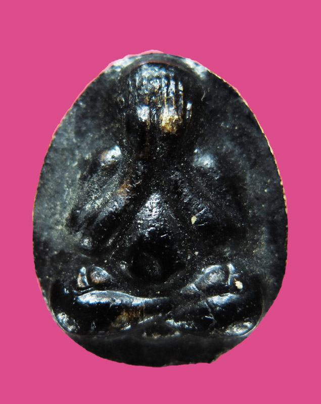 พระปิดตา เนื้อว่านขาว ลงรัก หลวงพ่อปลอด วัดโพธิ์???? (ไม่ทราบที่)