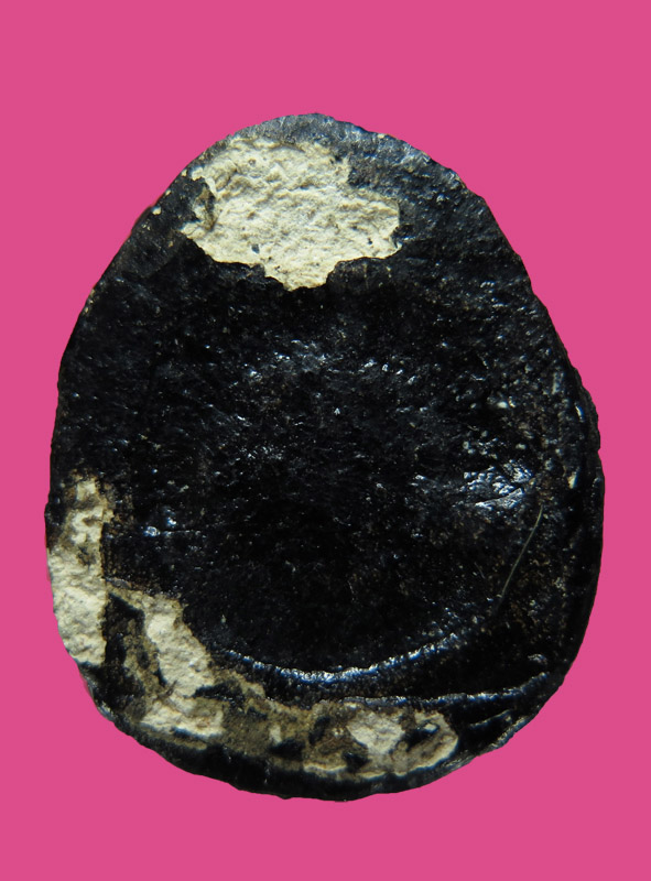 พระปิดตา เนื้อว่านขาว ลงรัก หลวงพ่อปลอด วัดโพธิ์???? (ไม่ทราบที่)