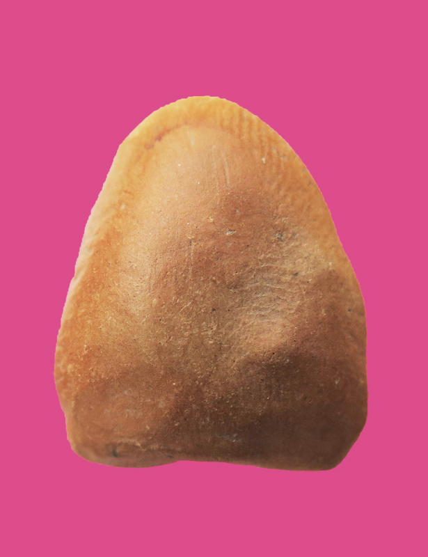 พระปิดตา เนื้อดินขุยปู ก้นเคยอุดอะไรซักอย่าง