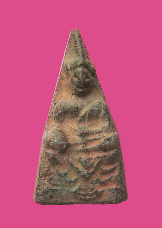 พระพุทธ เนื้อดิน พิมพ์มารวิชัย ฐานผ้าทิพย์ ไม่ทราบที่