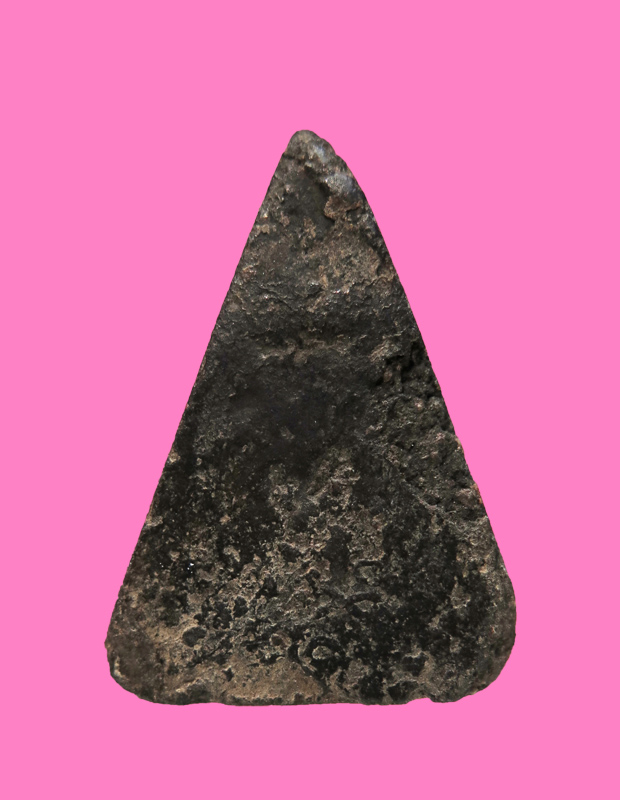 พระพิมพ์หน้าจั่ว เนื้อผงว่าน เก่า