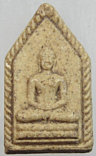 ๒๐ พระพุทธเนื้อผง หลังยันต์