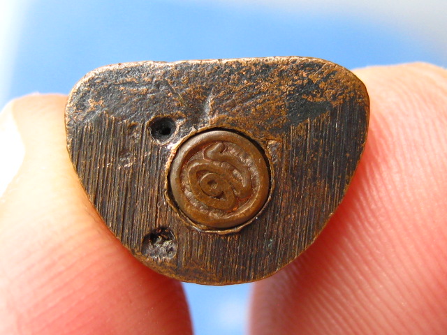 รูปหล่อ หลวงพ่อสนุ่น วัดศรัทธาภิรม จ.สิงห์บุรี