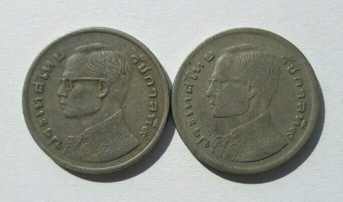 เหรียญหนึ่งบาท ในหลวงรัชกาลที่ 9 หลังเรือสุพรรณหงส์ ปี 2520 มา 2 เหรียญ เคาะเดียว(6)