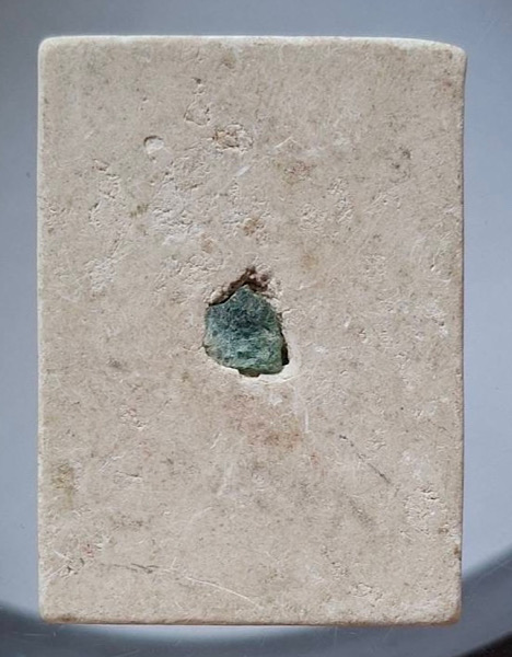 เทพเนื้อผง หลังฝังแร่ ไม่ทราบที่