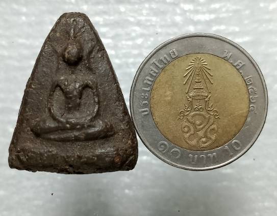 พระพุทธเนื้อว่าน 