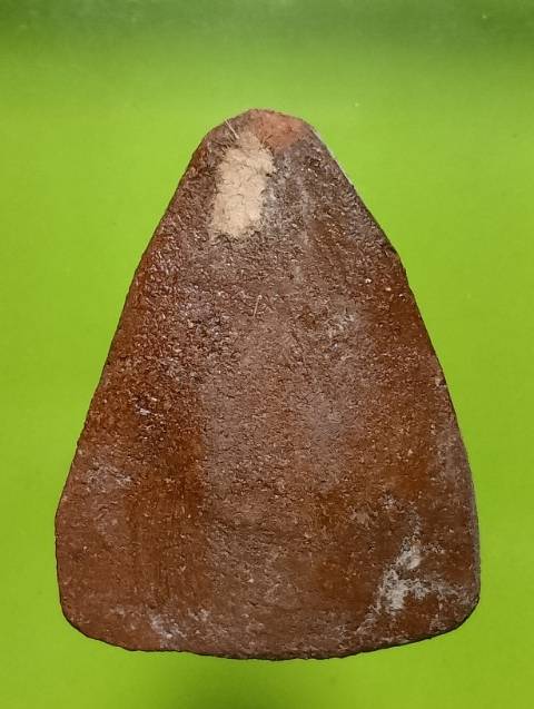 พระเนื้อดินนั่งบัว 