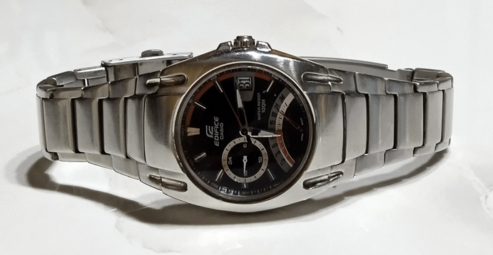 rare items หายาก CASIO EDIFICE โครโนกราฟ ดีไซน์สวยมาก ปกติปล่อยกันสูงกว่านี้