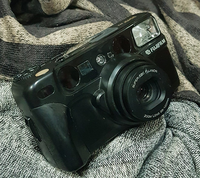 กล้อง FUJIFILM SUPER 312 Zoom Cardia Lens 38 - 120 mm. Super EBC Fujinon บอดี้ออกแบบสวยงามตามรูปเล