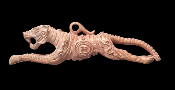 เคาะแรกแดง...เสือยันต์กลับ รุ่น ๗...เนื้อทองแดง พิมพ์ใหญ่ ...หลวงปู่แย้ม วัดตะเคียน จ.นนทบุรี